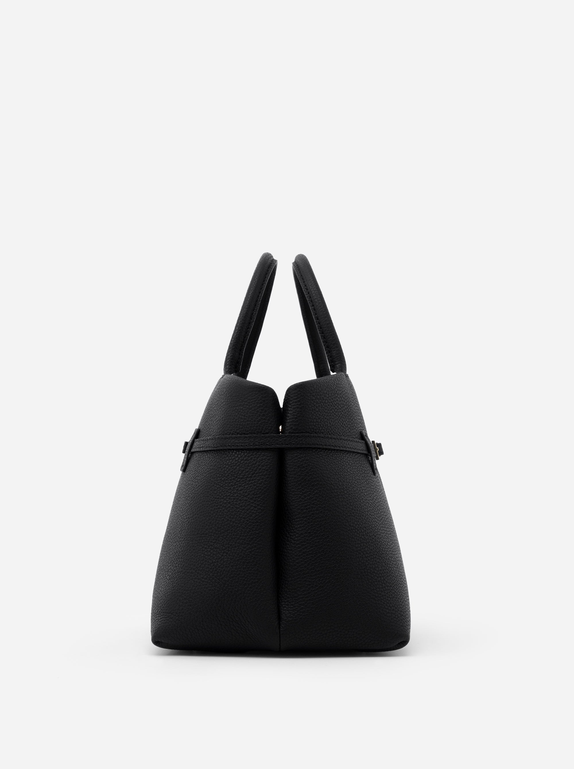 Le Cambon 35 Black by Manu Atelier