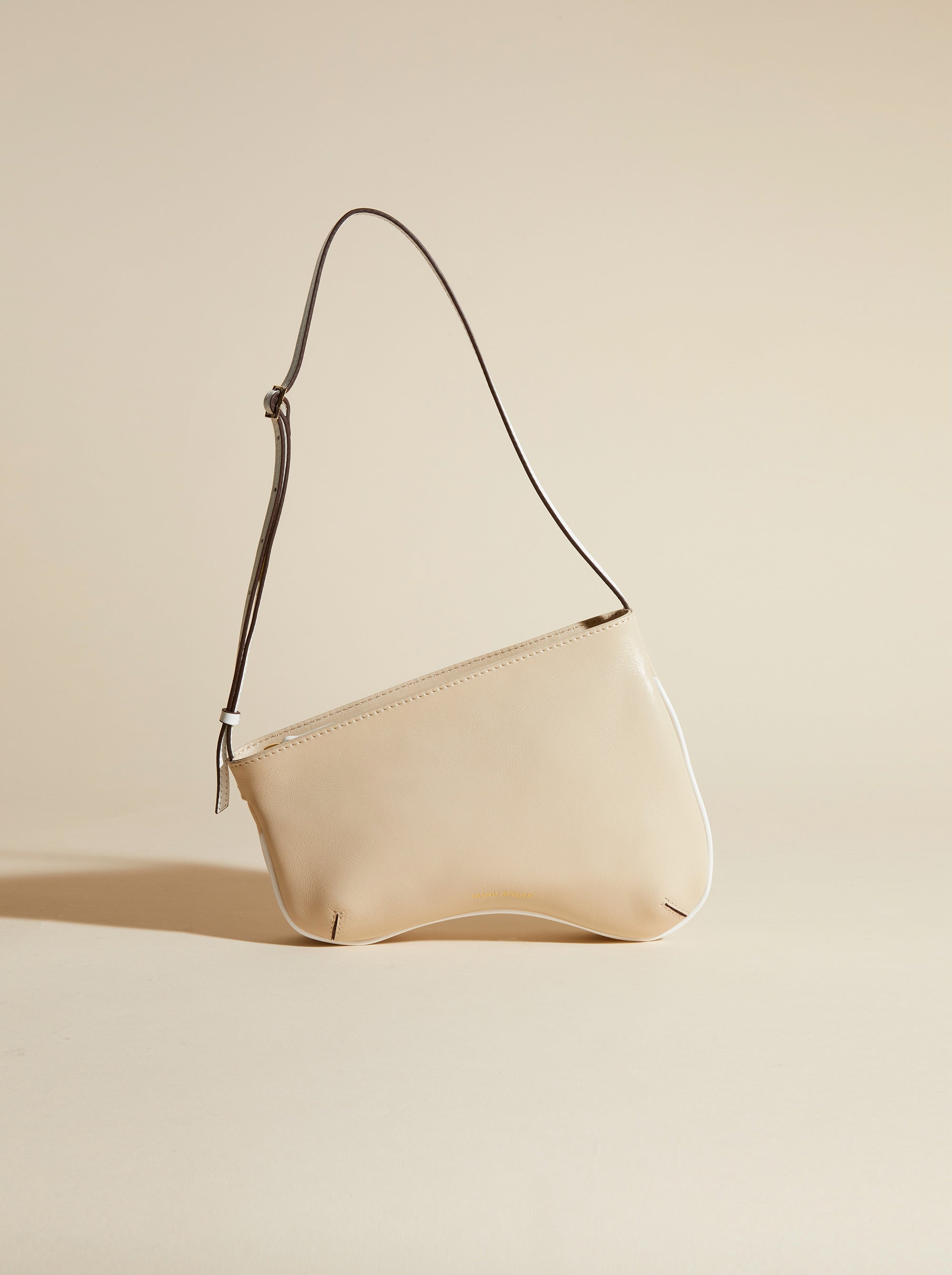 Curve Ivory & White Soft