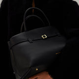 Le Cambon 35 Black on Model