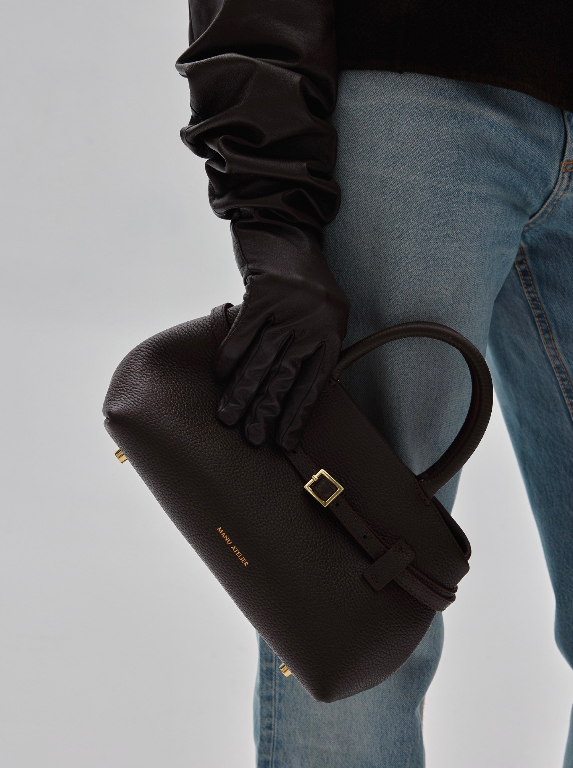 Le Cambon 25 Deep Brown on Model